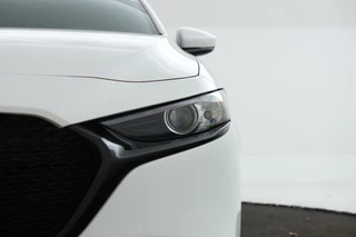 Mazda 3 2.0 e-SkyActiv-G M Hybrid 122  Head Up! Navigatie, Airco / 7