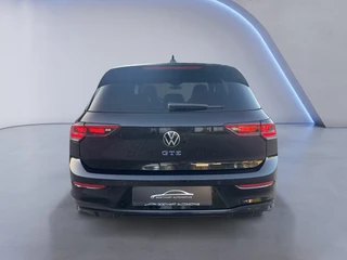 Volkswagen Golf 1.5 eHybrid GTE / 5JR Garantie / Pano / Leer / Trekhaak / Matrix / Keyless / DCC / HUD / 7