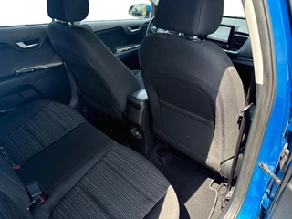 Kia Stonic 1.0 T-GDi MHEV DynamicPlusLine | Cruise Control | Climate Control | Navigatie | Camera | LM Velgen | Parkeersensoren | / 22