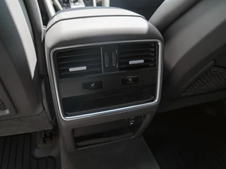 Porsche Cayenne 3.0 E-Hybrid Sport-Chrono|Stoelverwarming|Bose|Nachtzicht|360 Camera|Elektr. Achterklep|Stuurverwarming / 30