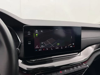 Skoda Octavia Combi 1.5 e-TSI Style | Adaptive Cruise | Navi | Camera | Stoelverwarming | CarPlay / 19