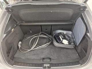 Mercedes-Benz EQA 250 Luxury Line 67 kWh / 15