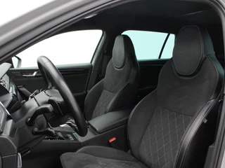 Škoda Superb Combi 1.4 TSI iV Sportline Business | Trekhaak | Camera | Stoel/Stuur Verwarming | Carplay | Navigatie | Climatronic | 19 Inch | 39.084 Km !! / 8
