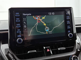 Toyota Corolla 2.0 Hybrid Business Sport Intro | Automaat | Adaptive cruise | Stuur & stoelverwarming | Navigatie | Camera / 18