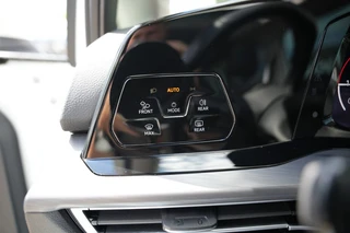 Volkswagen Golf 1.5 TSI Style Pano, ACC,Carplay,Navi / 25