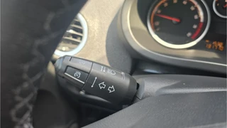Opel Corsa 1.4-16V Cosmo / 17