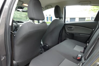 Toyota Yaris 1.5 Hybrid Aspiration  | 1ste eigenaar | Camera | Climate control | / 19