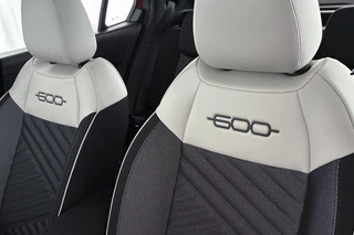 Fiat 600e Urban 54 kWh SOH 97% Pack Style Apple CarPlay / 31