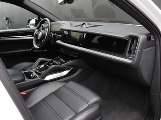 Porsche Cayenne 3.0 E-Hybrid | LEDER | LUCHTVERING | PANO-DAK | MASSAGE | BOSE | STOELVERK. | SPORTCHRONO | 360° CAMERA | ADAPT. CRUISE | NAVI | DESIGN PAKKET | / 27