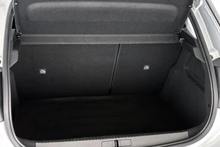 Opel Corsa 1.2 Level 2 Achteruitrijcamera Parkeersensoren Apple CarPlay / 10