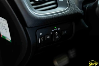 Volvo V40 2.0 T4 Business Sport | NAP Auto | Navi | Automaat | 2.0 motor / 12