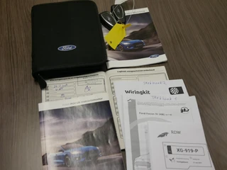 Ford Focus 1.5 EcoBoost Titanium Business NL Auto| Trekhaak| Dealer onderhouden / 5