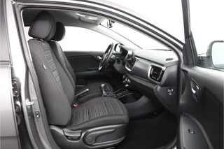 Kia Stonic 1.0 T-GDi MHEV DynamicPlusLine  Apple Carplay/Android Auto - Cruise Control - Climate Control - Navigatie - Stuur/Stoel Verwarming - Fabrieksgarantie tot 10-2031 / 33