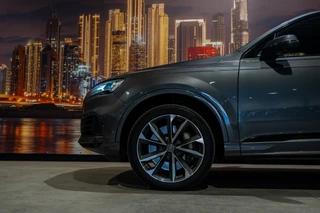 Audi Q7 55 TFSI e quattro Pro Line Plus / 12