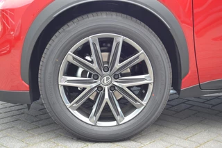 Lexus LBX 1.5 Elegant 2WD NIEUW DIRECT LEVERBAAR PREMIUM PACK KEYLESS EL-ACHTERKLEP BLIND-SPOT STOELVERW STUURVERW / 10