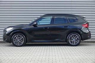 BMW X1 xDrive25e  | M-Sport | Panodak | Trekhaak | Camera | Leder | / 7