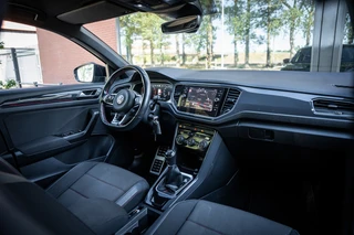 Volkswagen T-Roc 1.5 TSI Sport | Climate | Navi | Cruise | Camera | PDC / 57