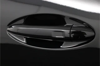 Omoda 5 EV Premium 61 kWh *DEMO* - Stoel/Stuurwiel verwarming - Schuif/Kanteldak - Navigatie - Adaptief Cruise Conrole - WLTP 402 KM - 7 Jaar fabrieksgarantie / 17