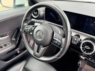 Mercedes-Benz A-Class 160 Advantage I Navigatie I Camera I Cruise contr. I Climate / 26