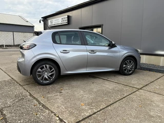 Peugeot 208 1.2 PureTech Blue Lease Active vol opties BTW incl. / 9