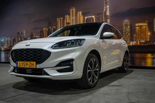 Ford Kuga 2.5 PHEV ST-Line X / 6