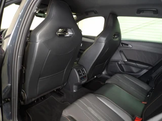 CUPRA Leon 1.4 e-Hybrid 245pk DSG-6 / 17