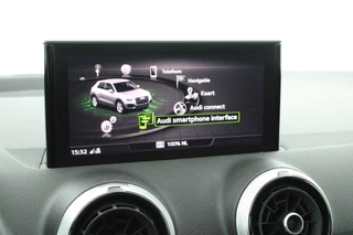 Audi Q2 35 TFSI 150pk S Edition Panoramadak Keyless Virtual Cockpit LED Koplampen S-Line / 27