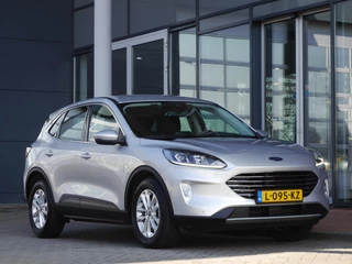Ford Kuga 2.0 TDCi Titanium | Diesel | Trekhaak | 1900KG trekgewicht | Keyless entry en start | Lichtmetalen velgen | Navigatie | Climate control | Parkeersensoren achter