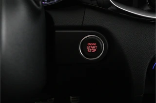 Kia XCeed 1.5 T-GDi GT-Line  - Automaat - Panorama dak - Stoel/Stuur verwarming - Navigatie - Climate Control - Achteruitrijcamera - Elektrische Achterklep - Fabrieksgarantie tot 06-2032 / 50