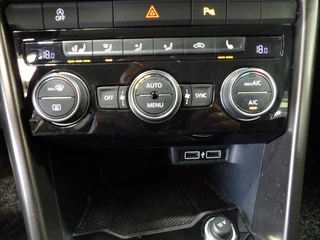 Volkswagen T-Roc 1.5 TSI 150pk T-Roc Style / 30