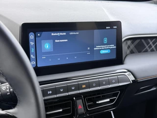 MG MG3 Hybrid+ 1.5 Hybrid+ Luxury ONDERHOUD GEHAD BIJ DEALER, DIRECT LEVERBAAR | 7 JAAR MG FABRIEKS GARANTIE TM 02-2032 | STOEL + STUURVERWARMING | 360 CAMERA | ADAP. CRUISE | DODE HOEK | KEYLESS | APPLE CARPLAY | / 35