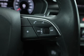 Audi A4 Avant 35 TDI S edition  136PK Virtual, Leder, Climate, / 22