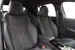 Peugeot 208 1.2 Hybrid 145pk e-DCS6 GT | Alcantara | Adaptieve Cruise Control | Navigatie | Climate Control / 11