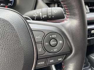 Toyota RAV4 2.5 Plug-in Hybrid AWD BI-TONE PLUS JBL-AUDIO NAVI HEAD-UP BLIND SPOT 360° CAMERA STOEL/STUURVERW EL-KLEP APPLE/ANDROID 1500KG TREKGEW KLASSE 3 ALARM 4S-BANDEN / 32