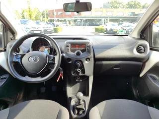 Toyota Aygo 1.0 VVT-i X-FUN / 9
