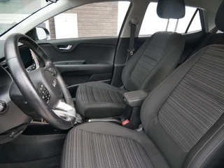 Kia Stonic 1.0 T-GDi MHEV DynamicPlusLine Cruise| Camera| Stoel vewarming / 19