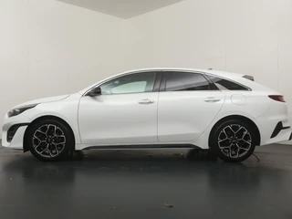 Kia ProCeed 1.0 T-GDi GT-Line  - Panorama dak - Elektrische Achterklep - Cruise Control - Navigatie - Climate Control - - Fabrieksgarantie tot 10-2030 / 4