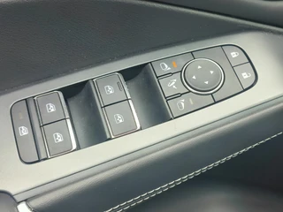 Nissan QASHQAI 1.3 MHEV Xtronic N-Connecta uit 2025 Rijklaar + Fabrieksgarantie  Automaat  Panorama-dak Henk Jongen Auto's in Helmond,  al 50 jaar service zoals 't hoort! / 19