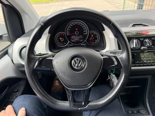 Volkswagen up! 1.0 BMT high up! / 18