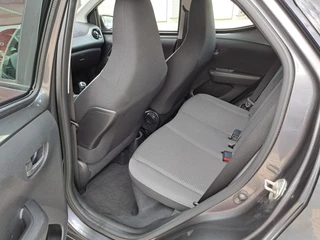 Toyota Aygo PLAY AIRCO CAMERA APPLE/ANDROID AUDIO-STUURWIELBED. BLUETOOTH LED-DAGRIJ / 8