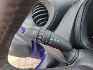 Toyota Aygo X PLAY AIRCO CAMERA AD-CRUISE APPLE/ANDROID NL-AUTO / 16