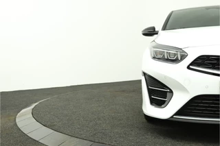 Kia ProCeed 1.5 T-GDi GT-PlusLine Automaat  - Lichtmetalen Velgen 18" - LED Koplampen - Climate Control - Adaptief Cruise Control - Apple/Android Carplay - Fabrieksgarantie Tot 2031 / 14