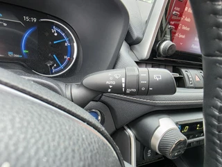 Toyota RAV4 2.5 Hybrid AWD Business Plus AD-CRUISE BLINDSPOT APPLE ANDROID STOEL/STUUR EL-ACHTERKLEP PARK-SENSOREN CLIMA LEDER / 17