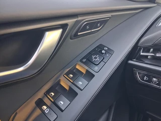 KIA Niro 1.6 GDi Hybrid ExecutiveLine |Leder |Schuifdak |HarmanKardon / 12
