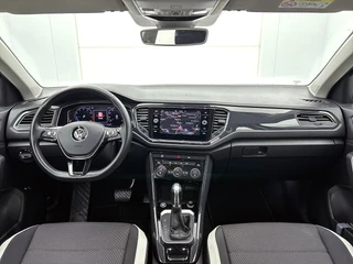 Volkswagen T-Roc 1.5 TSI Sport Automaat | Adaptive Cruise | CarPlay | Camera | Panoramadak | Parkeersensoren | Trekhaak | NAP / 6