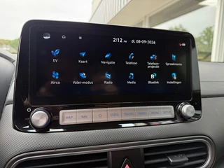 Hyundai Kona EV Fashion 64KWH Premium SOH 97 Navi Carplay Camera HUD / 31