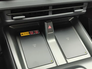 Toyota bZ4X Touring EXECUTIVE AWD 75 kWh NIEUW! PANODAK JBL-AUDIO 1500KG TREKGEW LM-VELGEN 20" 4S-BANDEN STOELVERW/KOELING STUURVERW BLIND SPOT WARMTEPOMP EL-ACHTERKLEP / 30