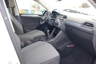 Volkswagen Tiguan 1.5 TSI Life Business|Panorama|ACC|Digital display| / 18