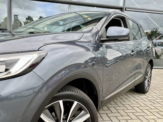 Renault Kadjar 1.3 TCe 140 EDC Intens  | Trekhaak | Leer | Stoelverwarming | Dodehoek | Elektrische Stoelen | 1500KG Trekgewicht | Navigatie | Climate Control | Achteruitrijcamera | Automaat | Apple CarPlay/Android Auto / 21