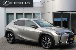 Lexus UX 250h Preference Line 1e EIGENAAR NL-AUTO KEYLESS CARPLAY/ANDROID BLIND-SPOT CAMERA PARK-SENS / 2